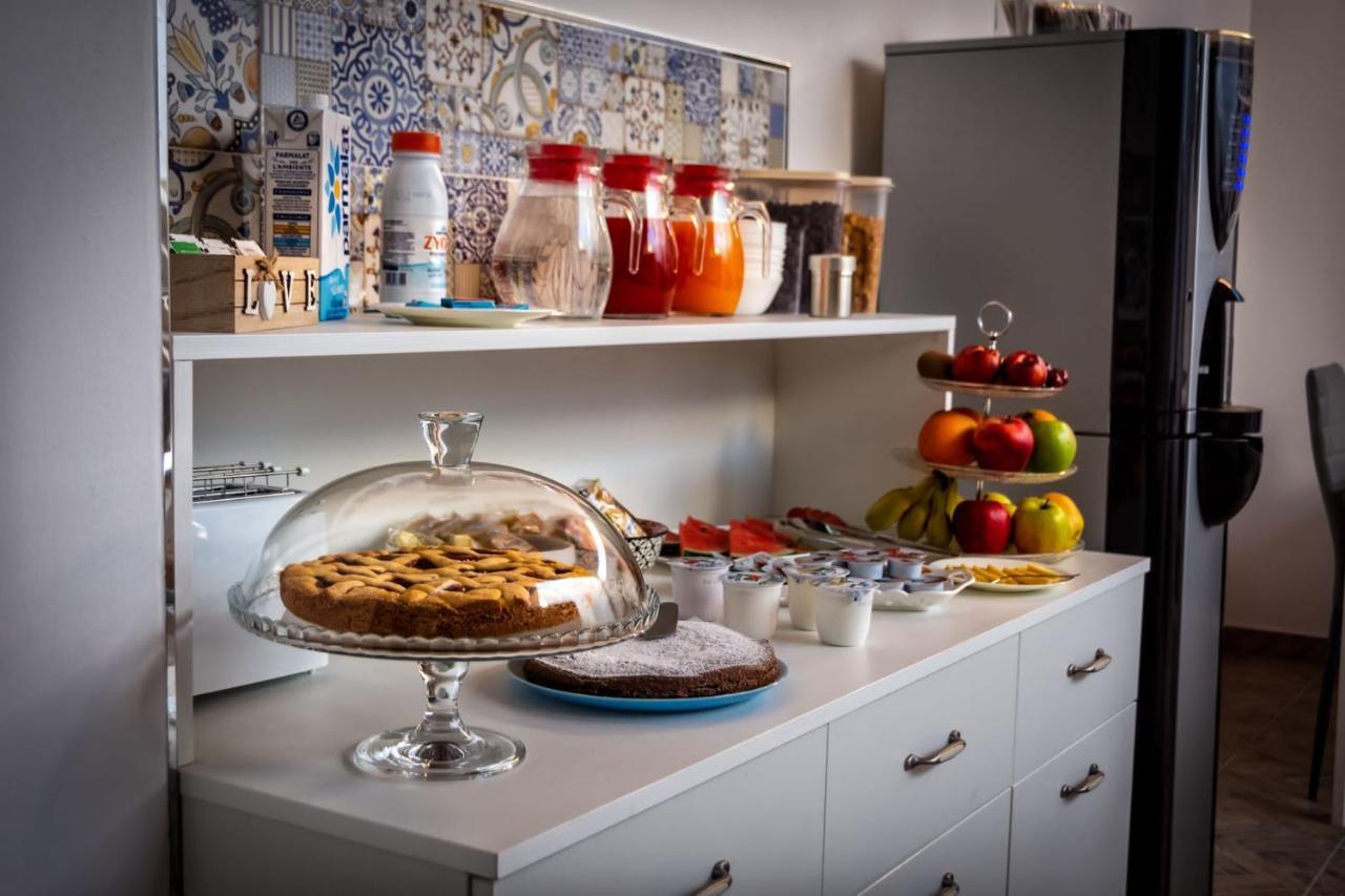 Le Colonne Bed & Breakfast Racale Eksteriør bilde