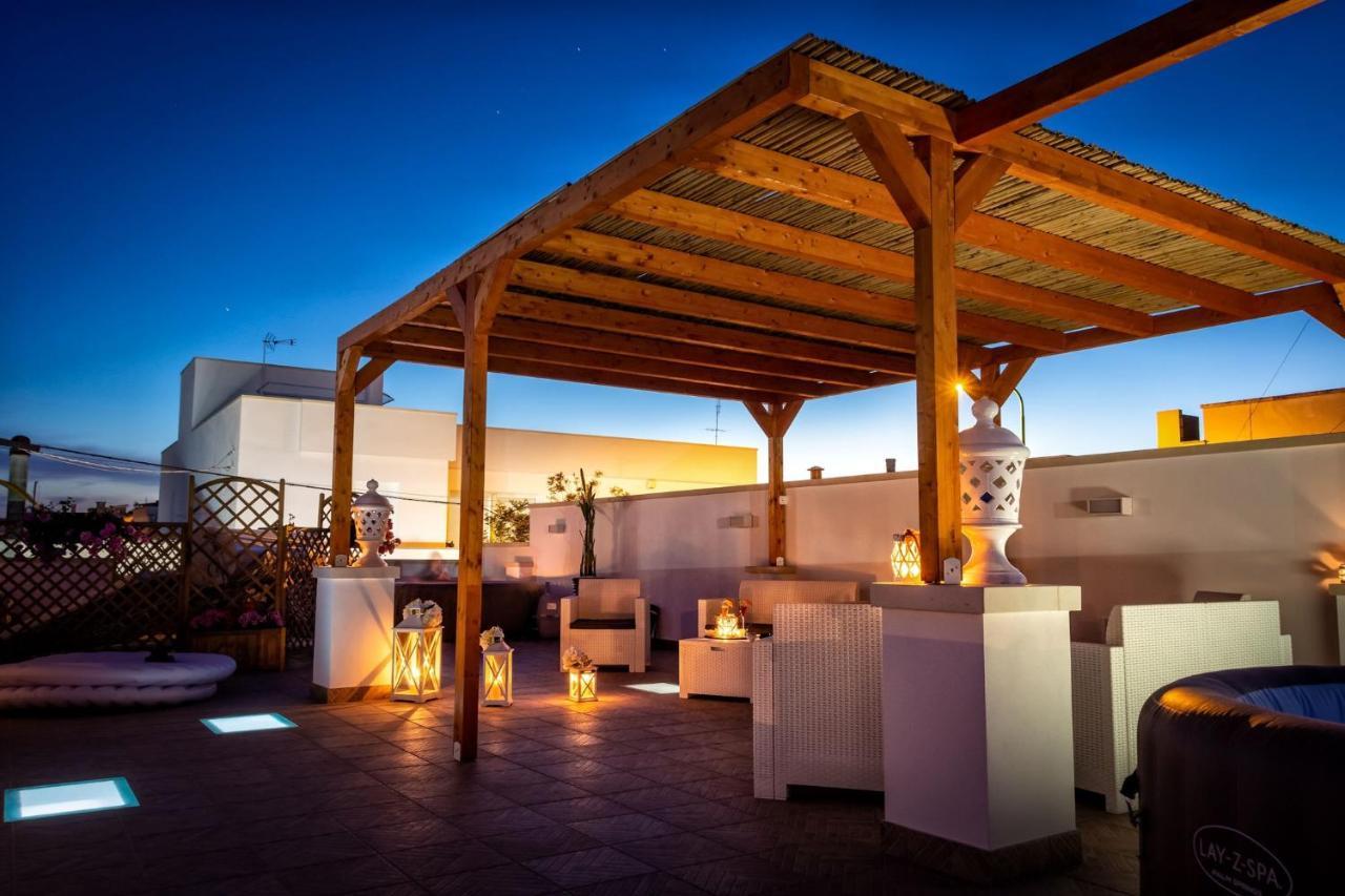 Le Colonne Bed & Breakfast Racale Eksteriør bilde