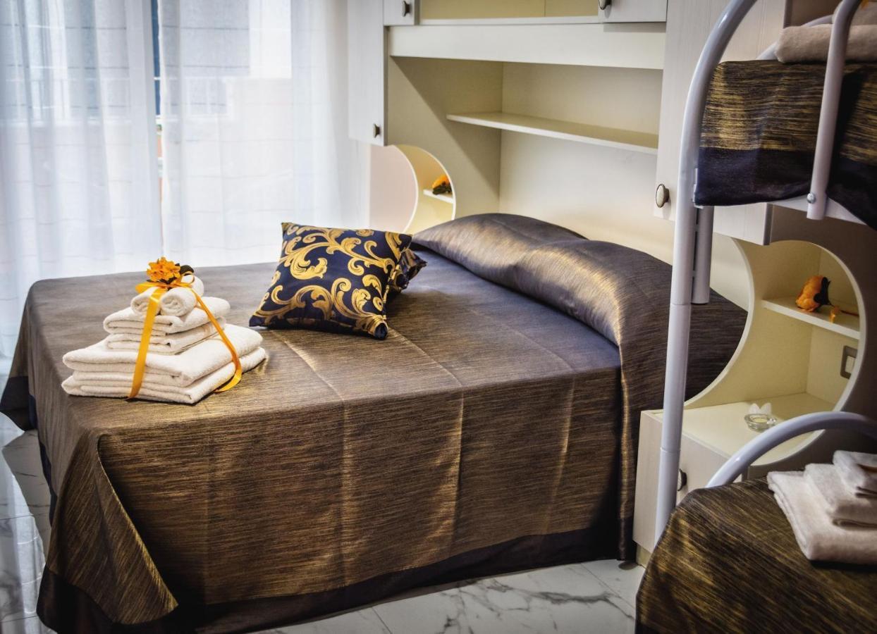 Le Colonne Bed & Breakfast Racale Eksteriør bilde