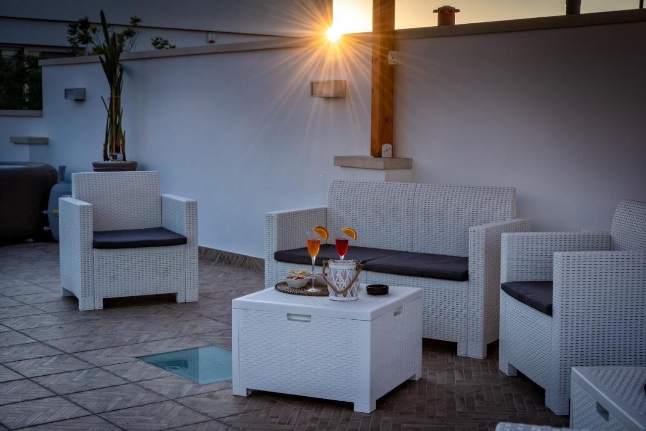 Le Colonne Bed & Breakfast Racale Eksteriør bilde